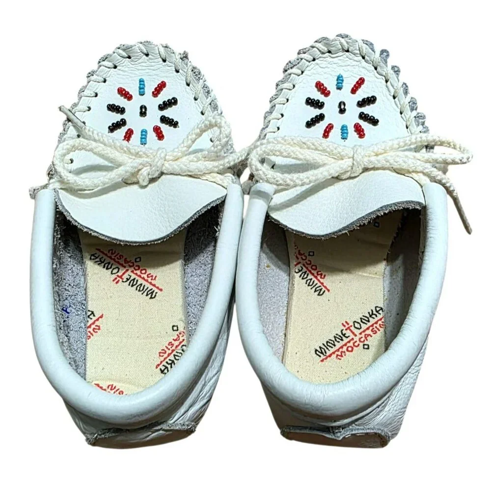 VTG Minnetonka White Leather Moccasins Small Kids 9 Shoes Indian Costume Moc USA